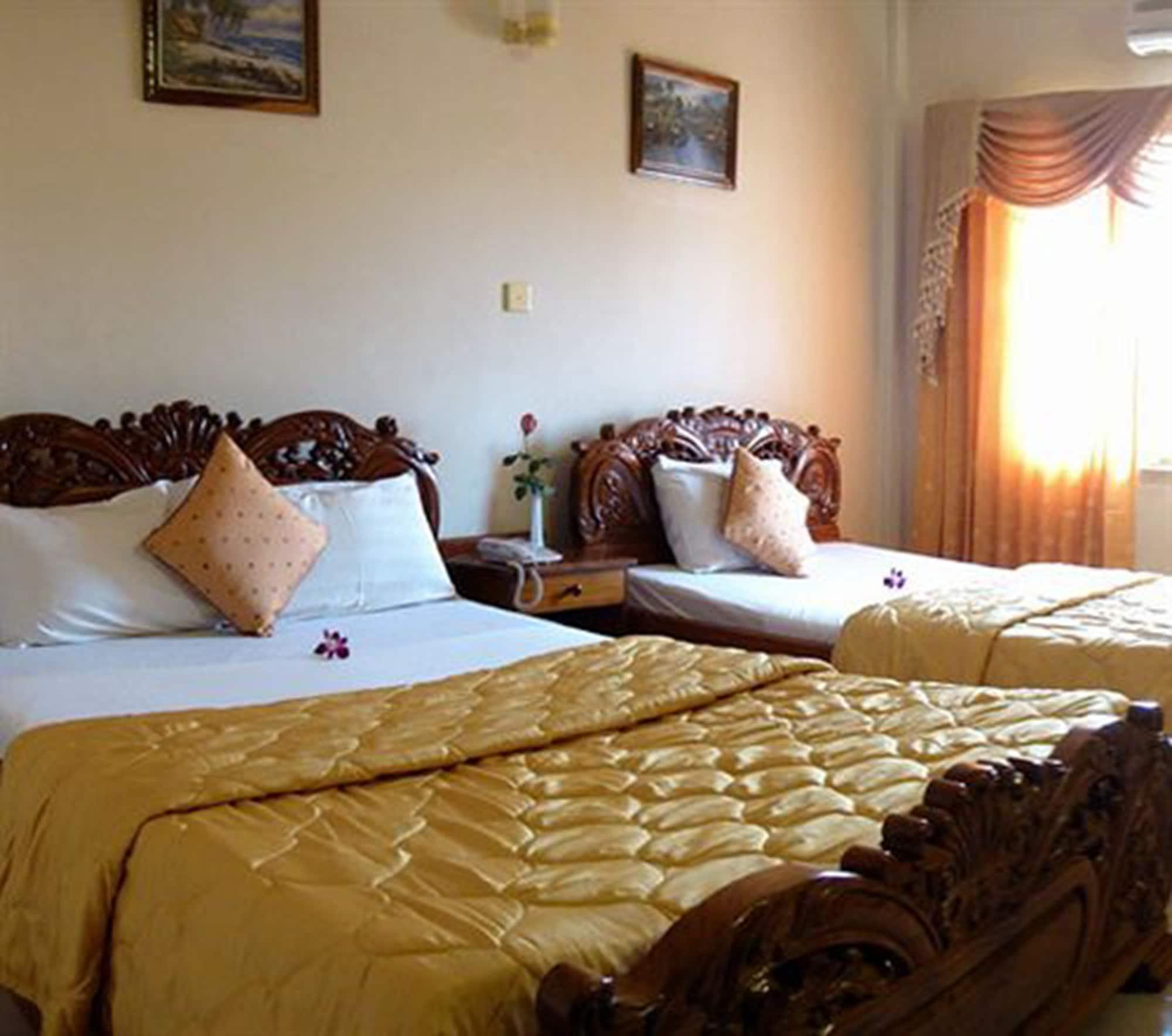 Star Hotel Battambang Extérieur photo