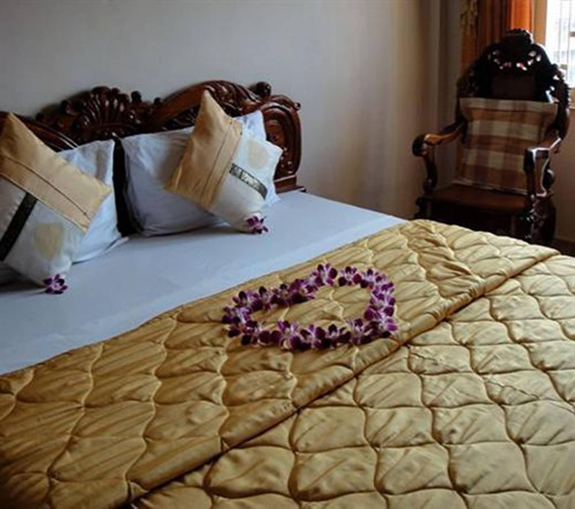 Star Hotel Battambang Extérieur photo